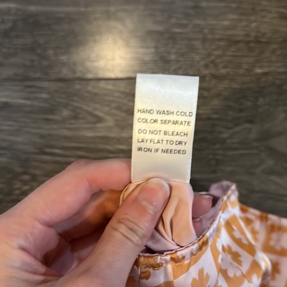 Pink Flower Skirt 🌼 - Picture 3 of 4